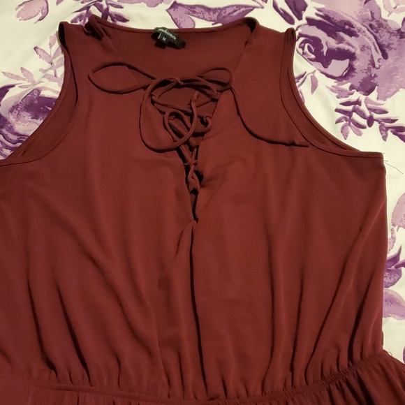 Burgundy romper - Picture 2 of 6